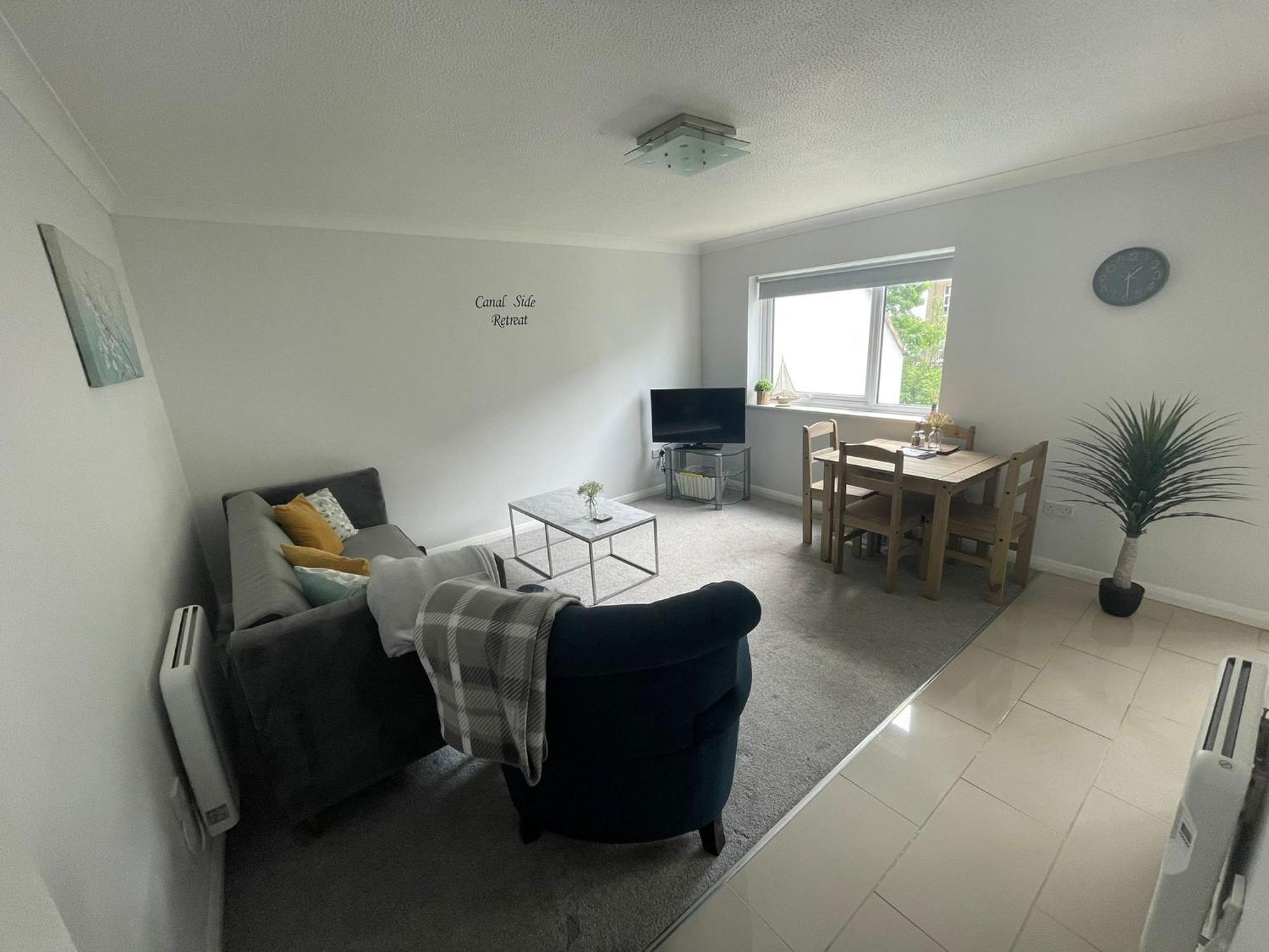 Canal Side Retreat - 2 Bedroom Apartment Heybridge  Zimmer foto